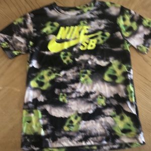 Nike SB boys Large